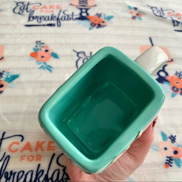 🎄 BOHO Hippie RV Christmas Ceramic Mug ☮️ - Picture 6 of 6